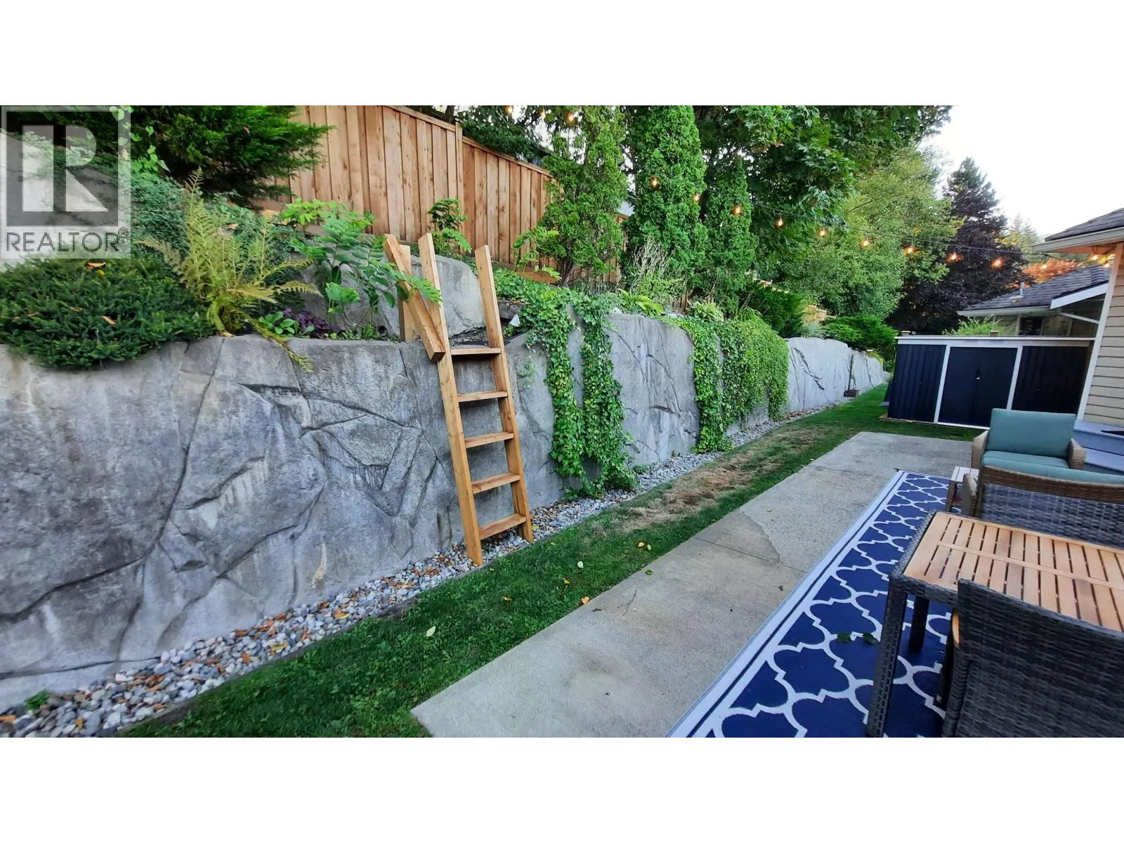 41 1190 FALCON DRIVE