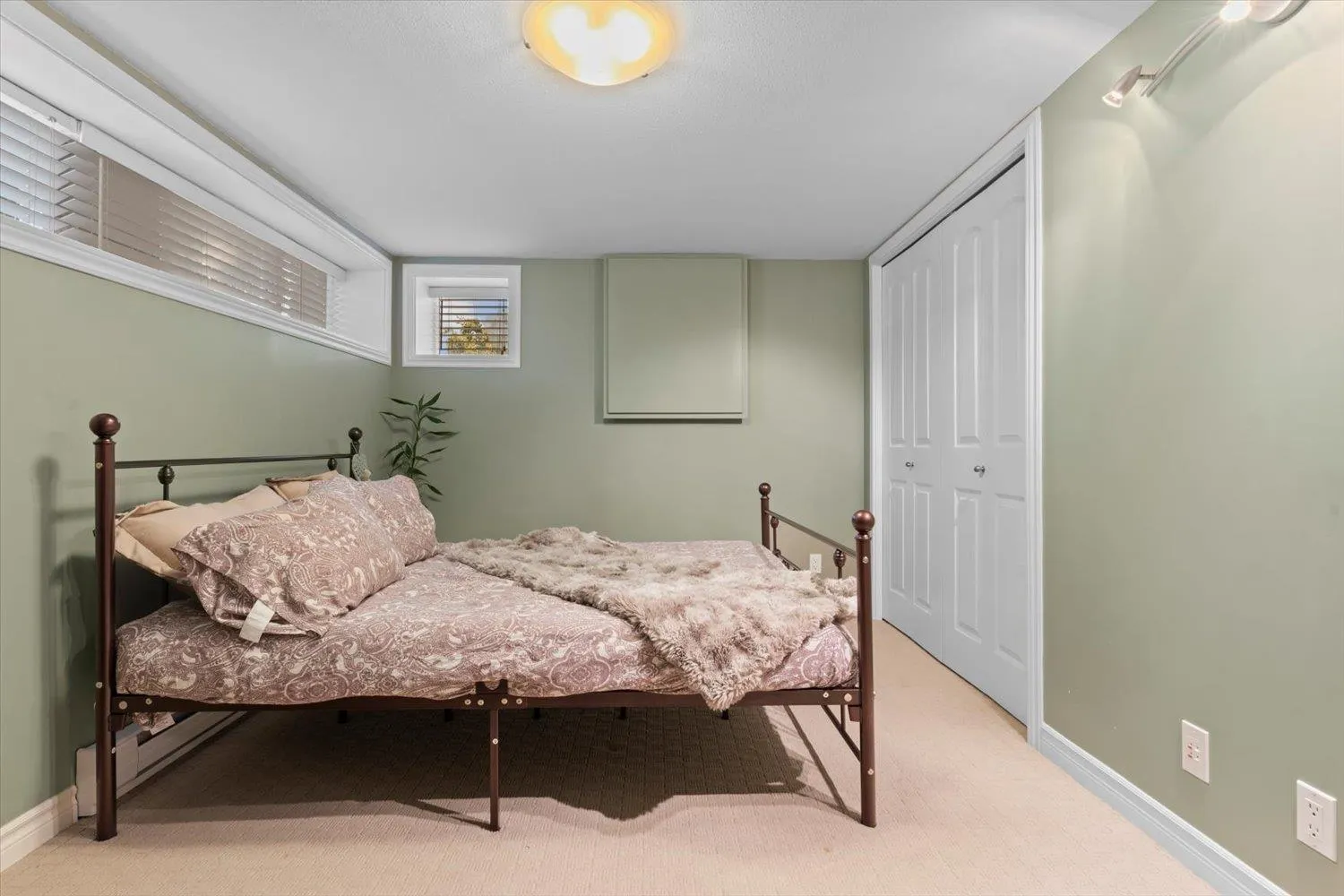 46535 CLAYTON AVENUE|Chilliwack Proper East