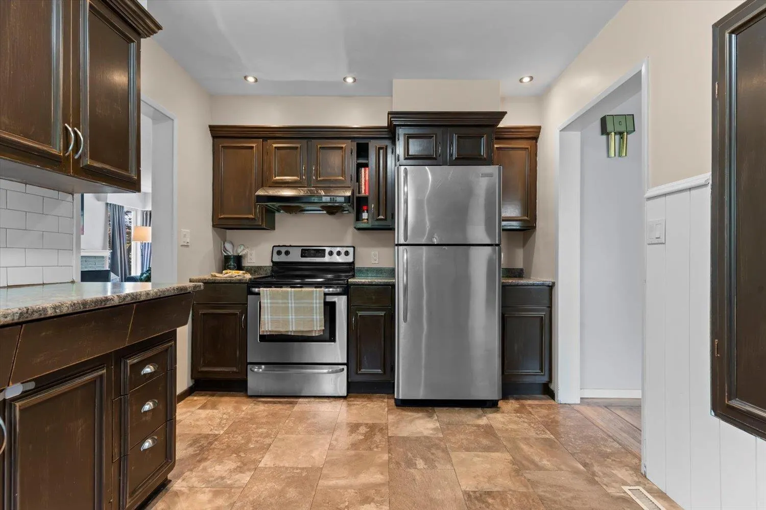 46535 CLAYTON AVENUE|Chilliwack Proper East