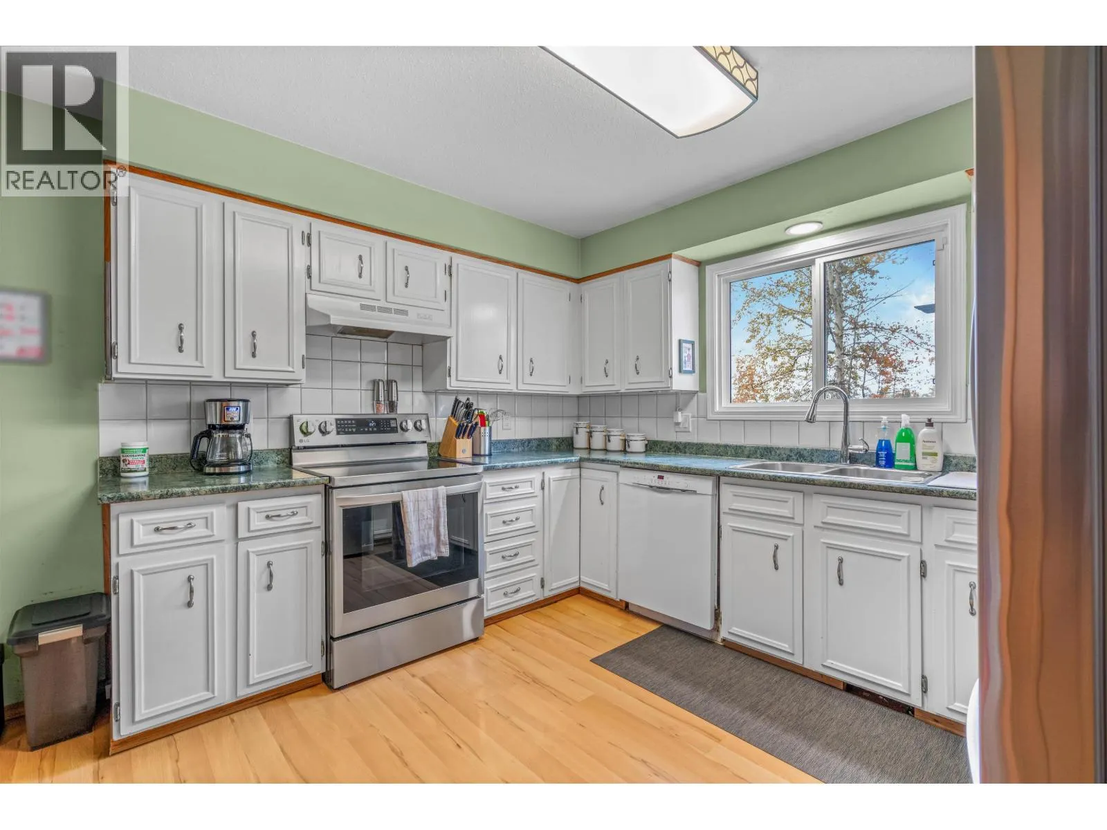 218 EXPLORER CRESCENT