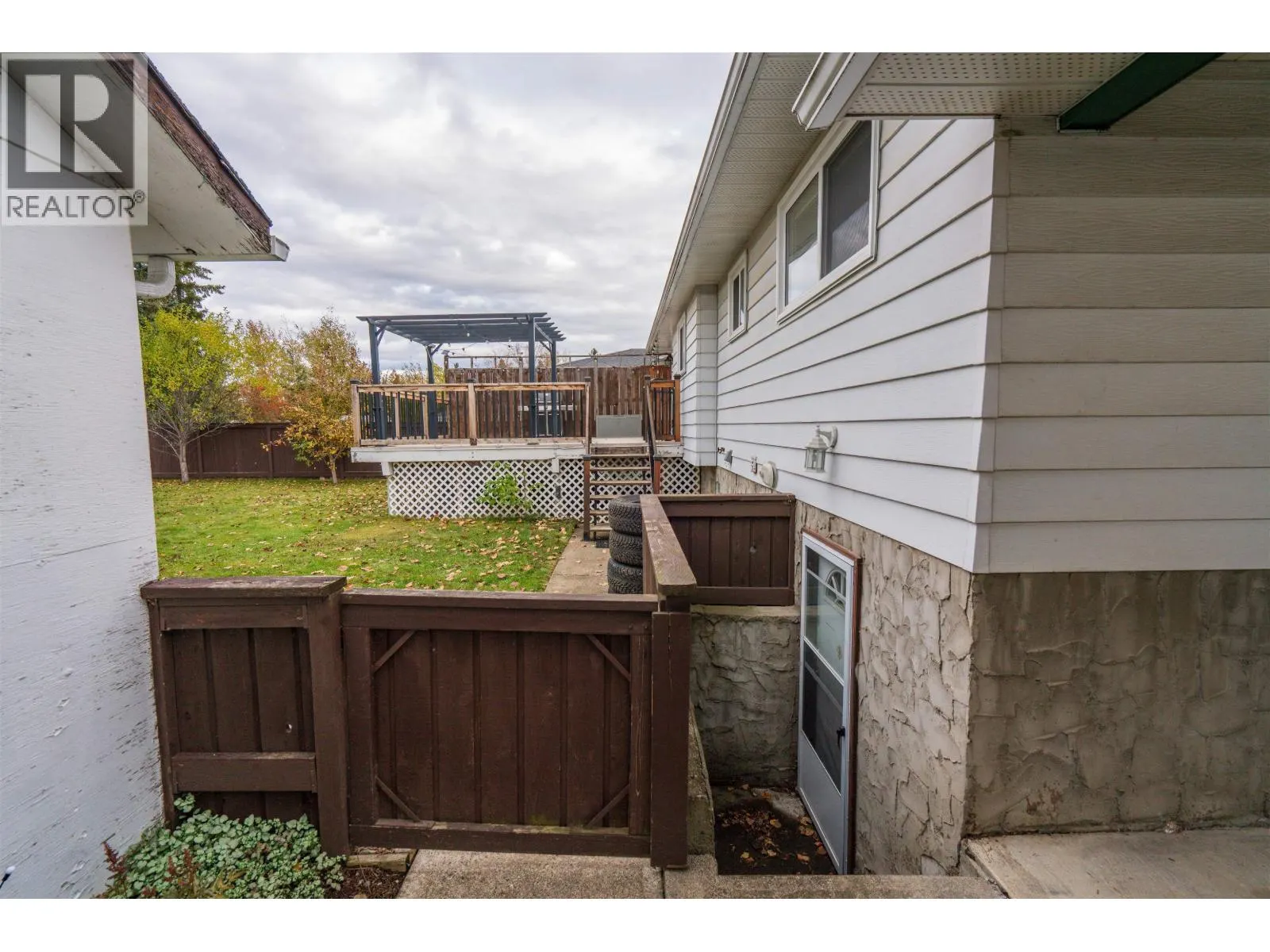 218 EXPLORER CRESCENT