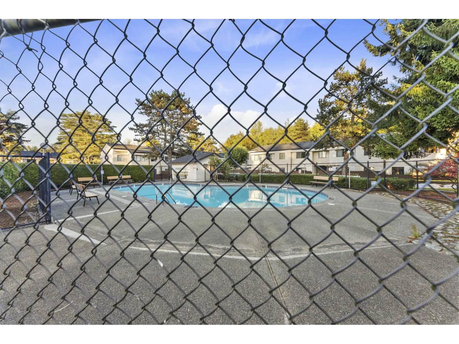 87 14135 104 AVENUE