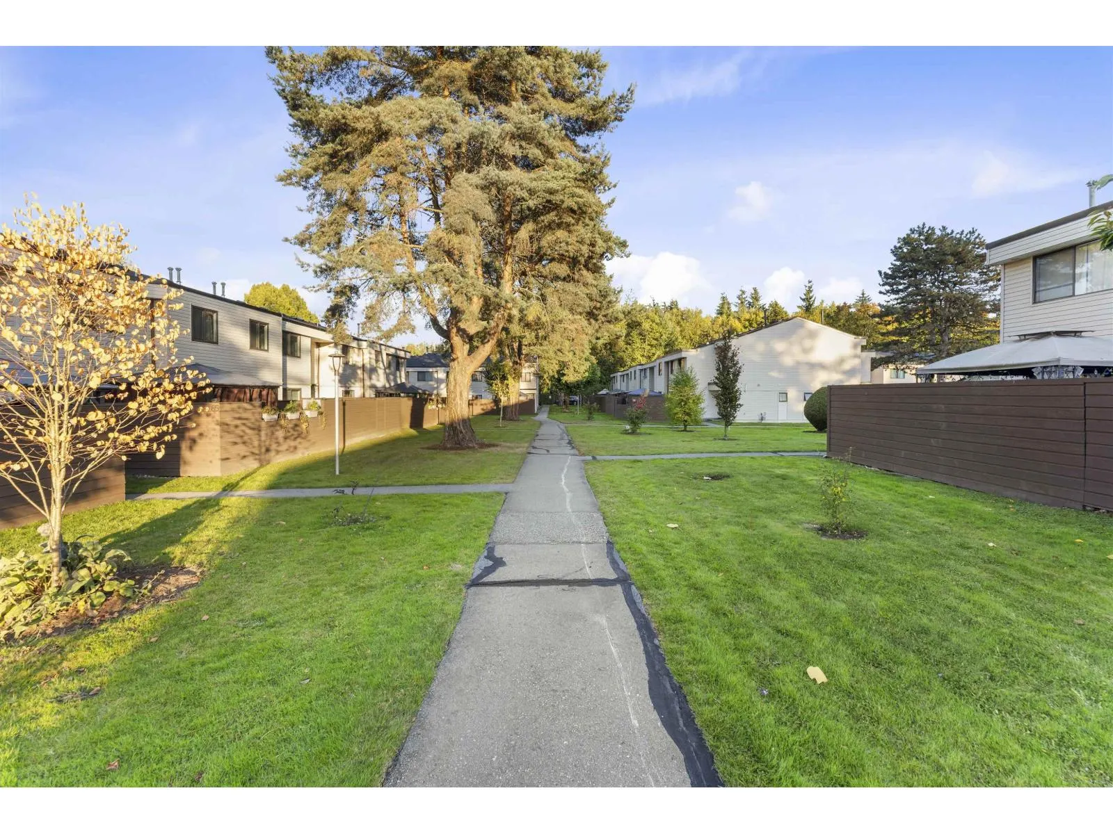 87 14135 104 AVENUE