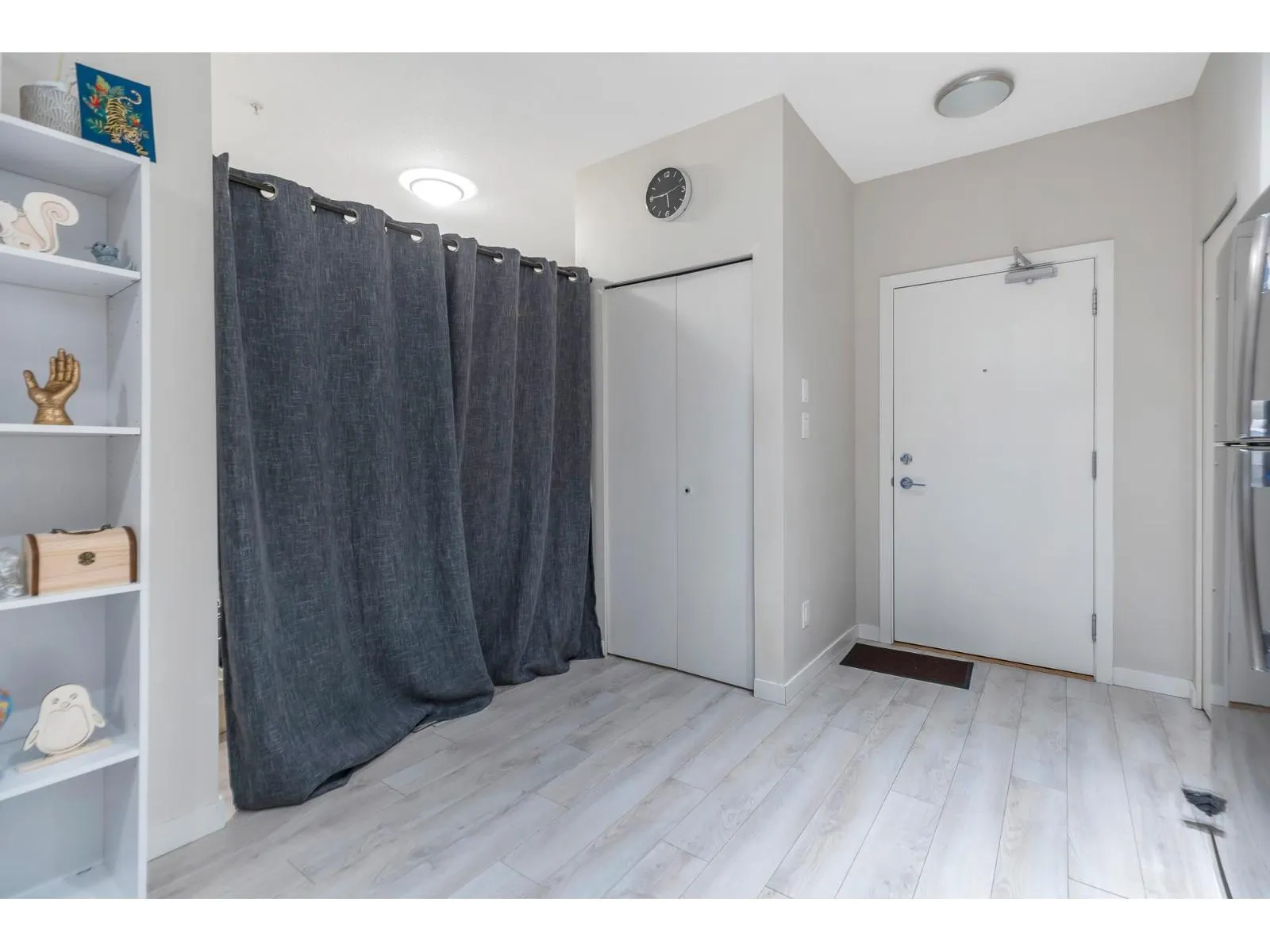 221 13768 108 AVENUE