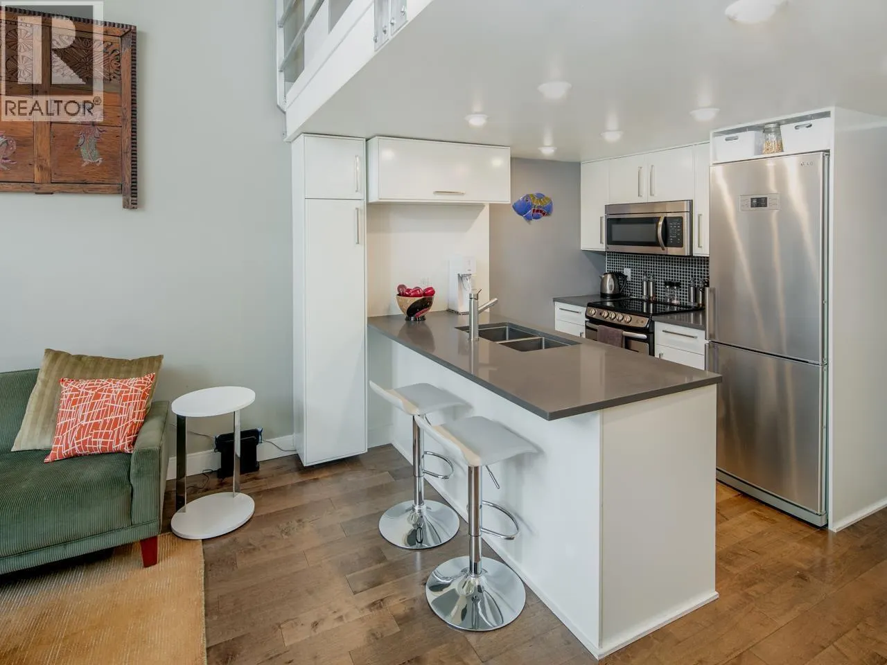 714 22 E CORDOVA STREET