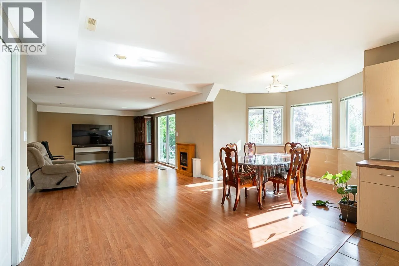 2980 CLIFFROSE CRESCENT