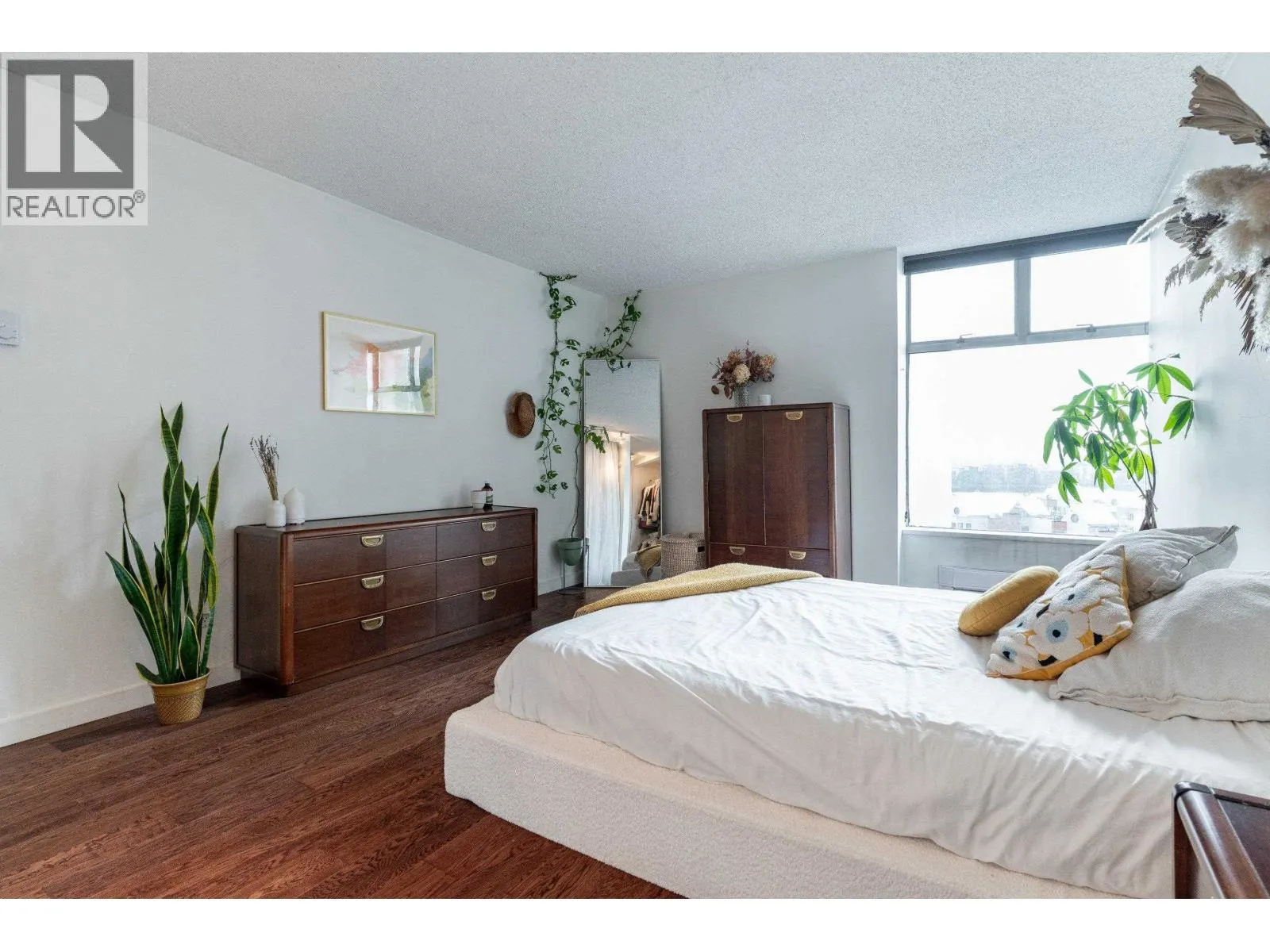 905 1065 QUAYSIDE DRIVE