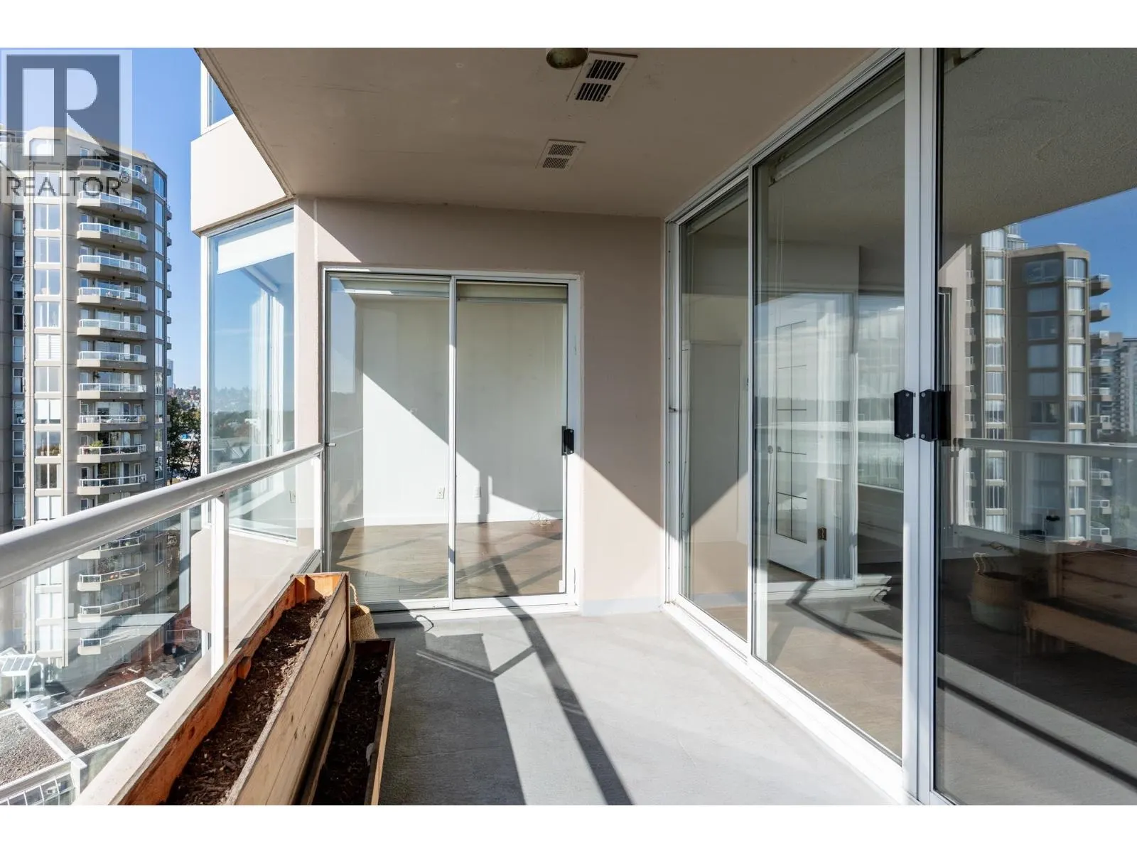 905 1065 QUAYSIDE DRIVE