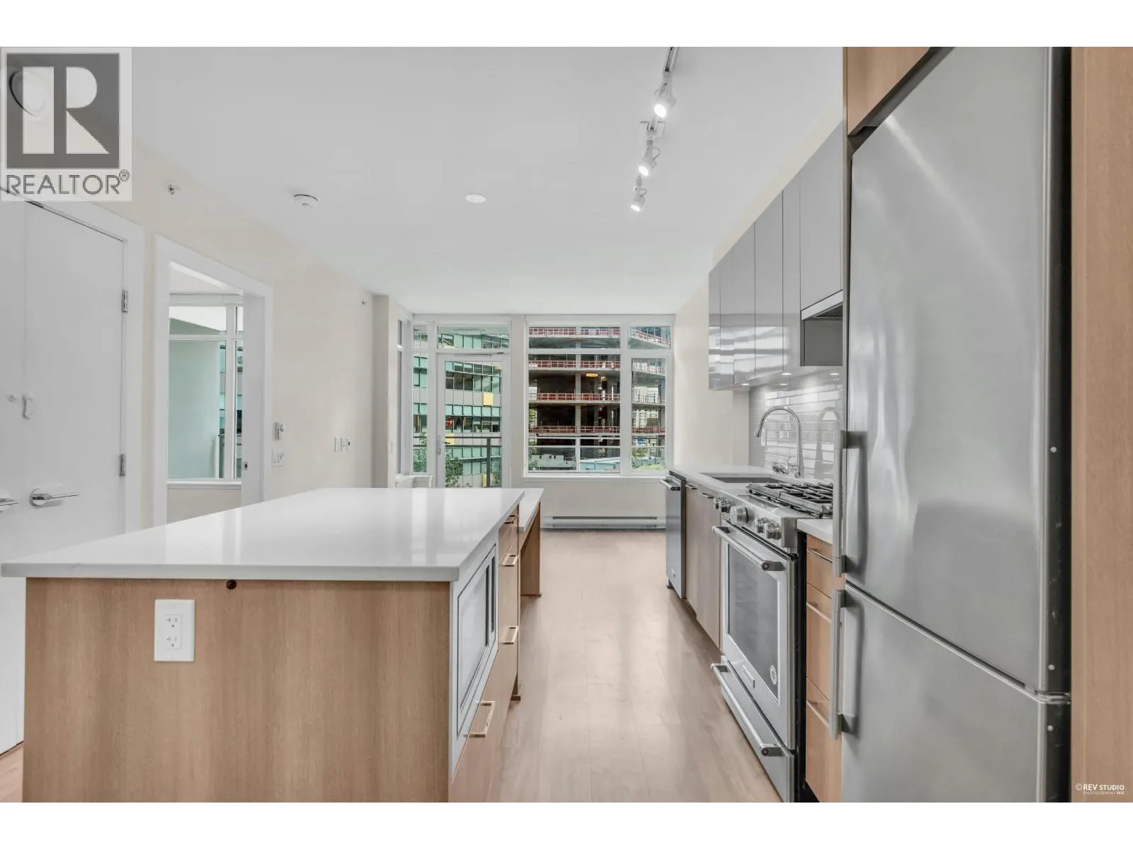 406 258 NELSON'S COURT