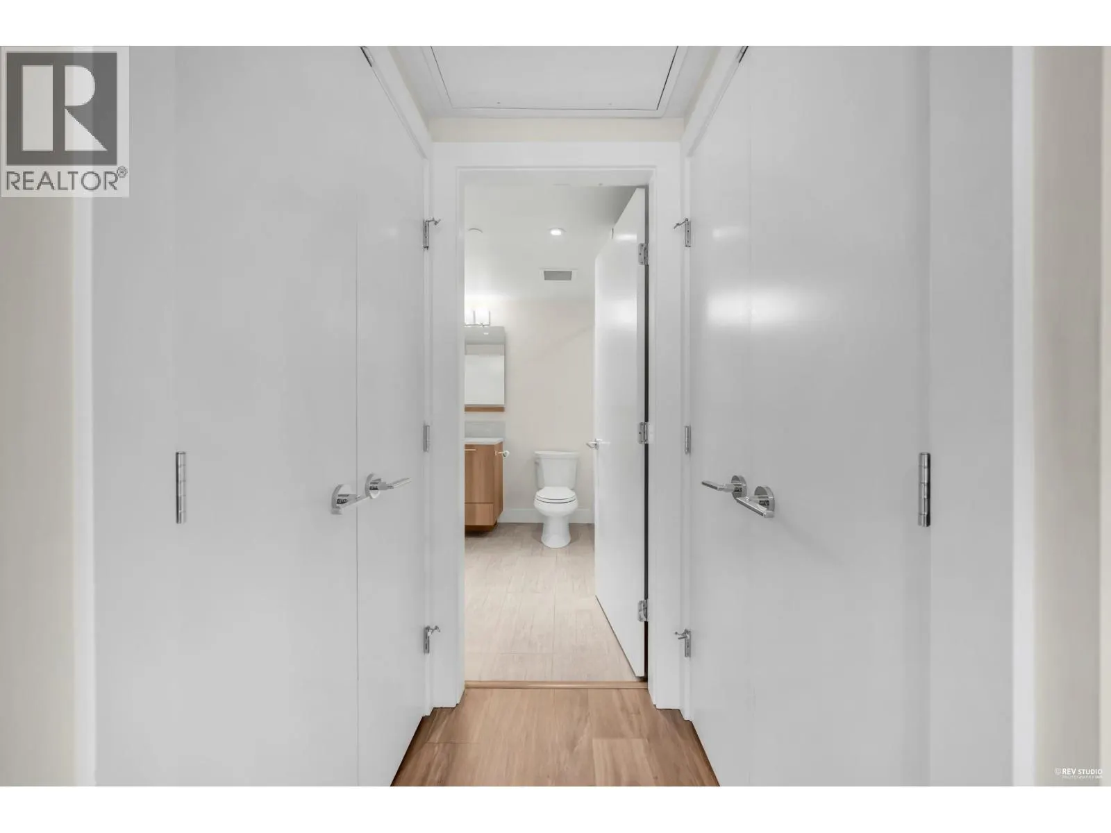 406 258 NELSON'S COURT