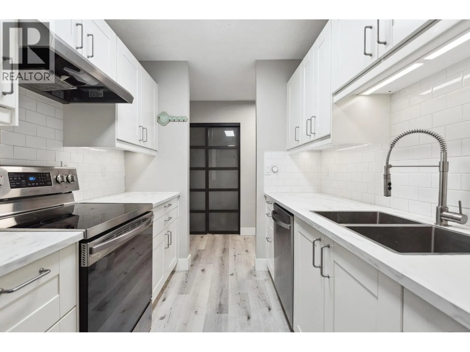 110 4926 48 AVENUE