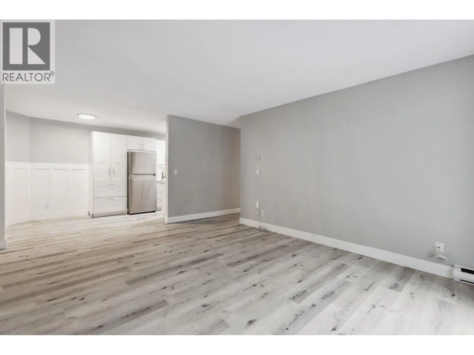 110 4926 48 AVENUE