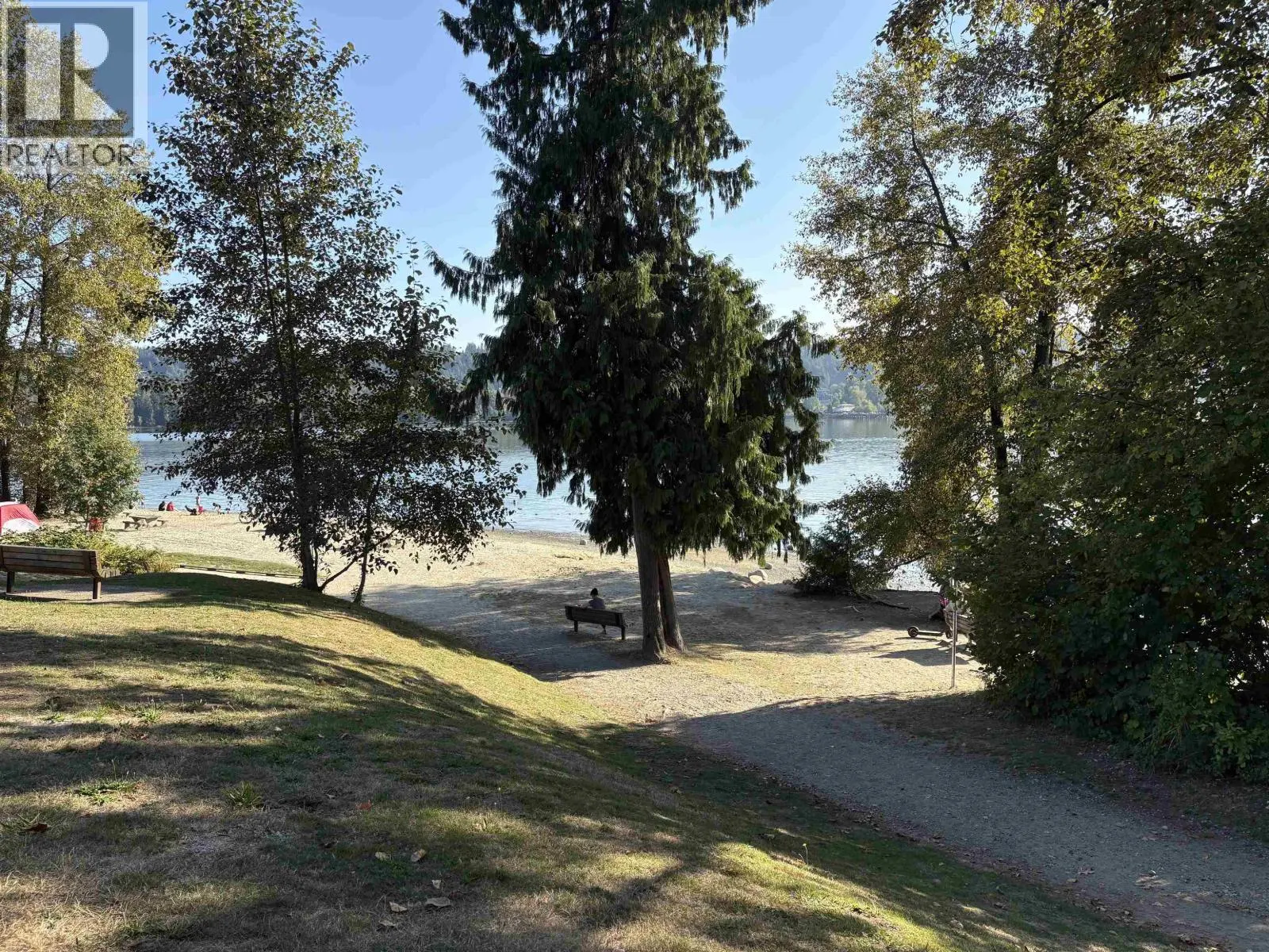 1087 CECILE DRIVE