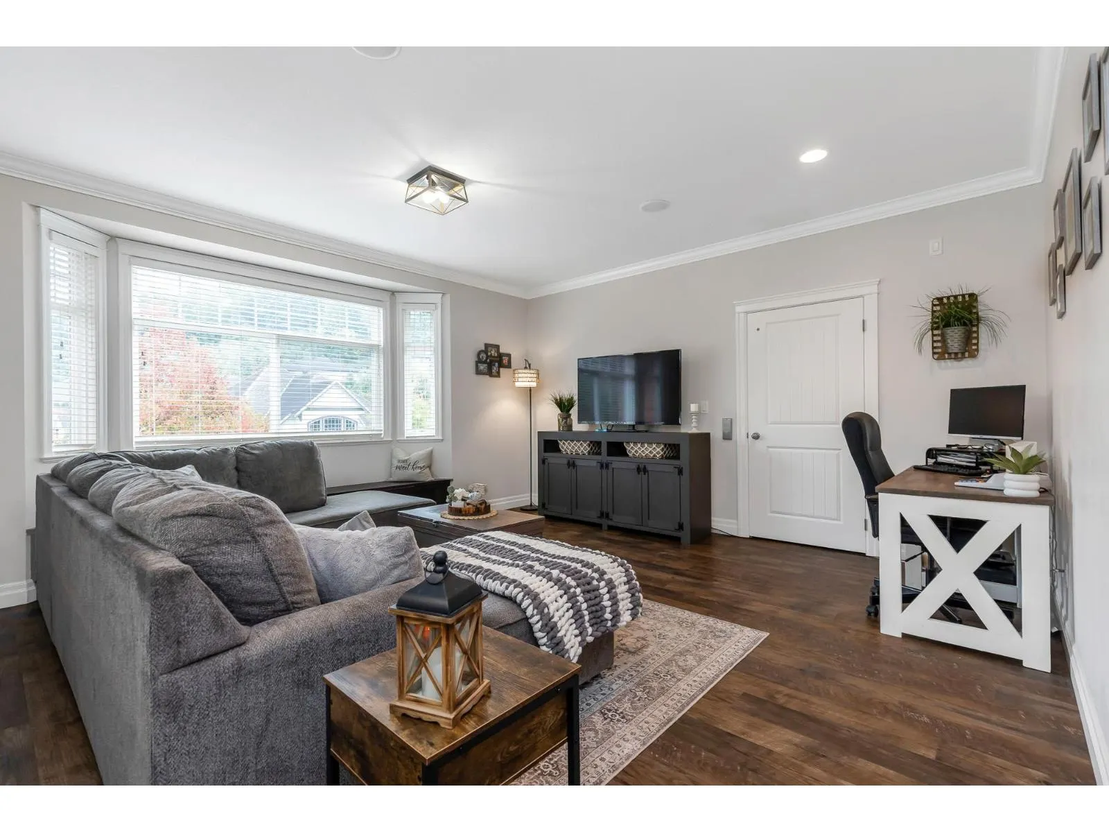3795 MCKINLEY DRIVE