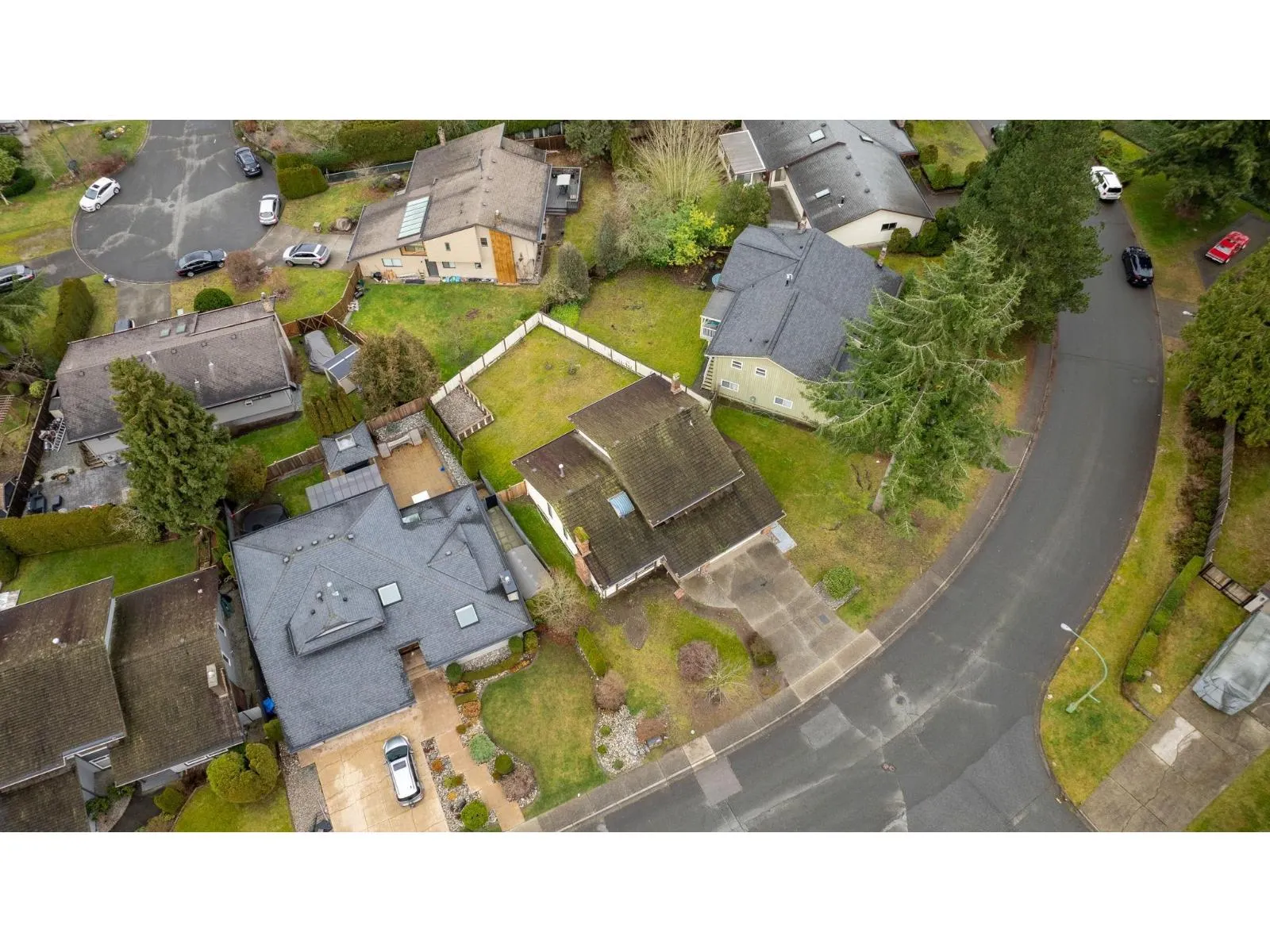11417 SOMERSET CRESCENT