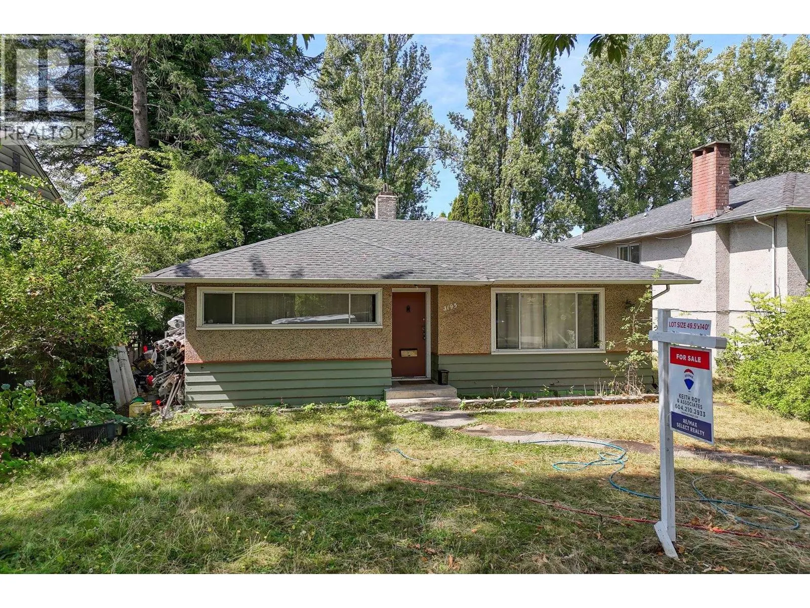 3195 GARDEN DRIVE