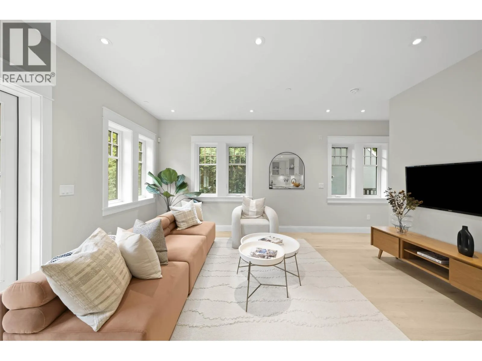 1458 W 45TH AVENUE
