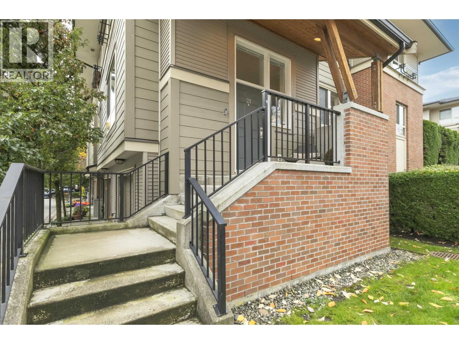21 301 KLAHANIE DRIVE