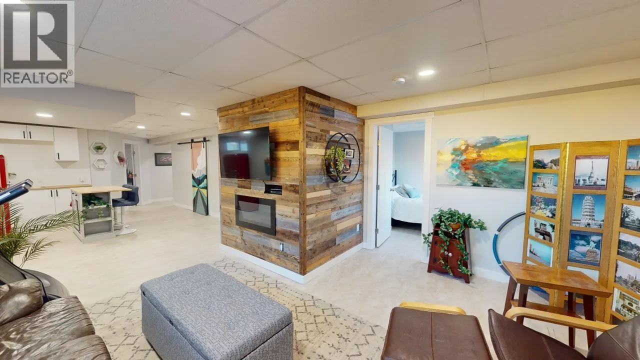 10204 TURNER CRESCENT