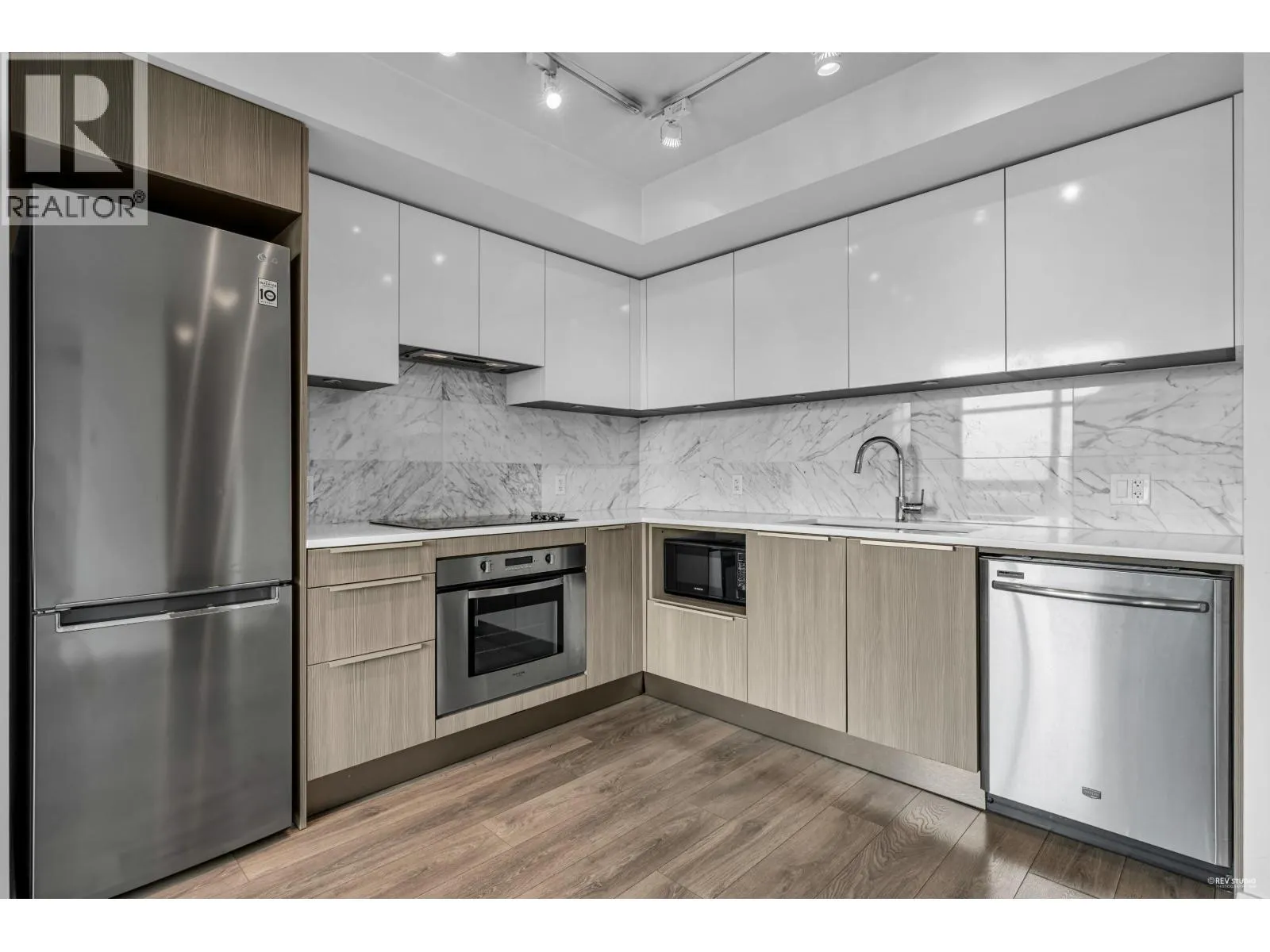 1803 6461 TELFORD AVENUE