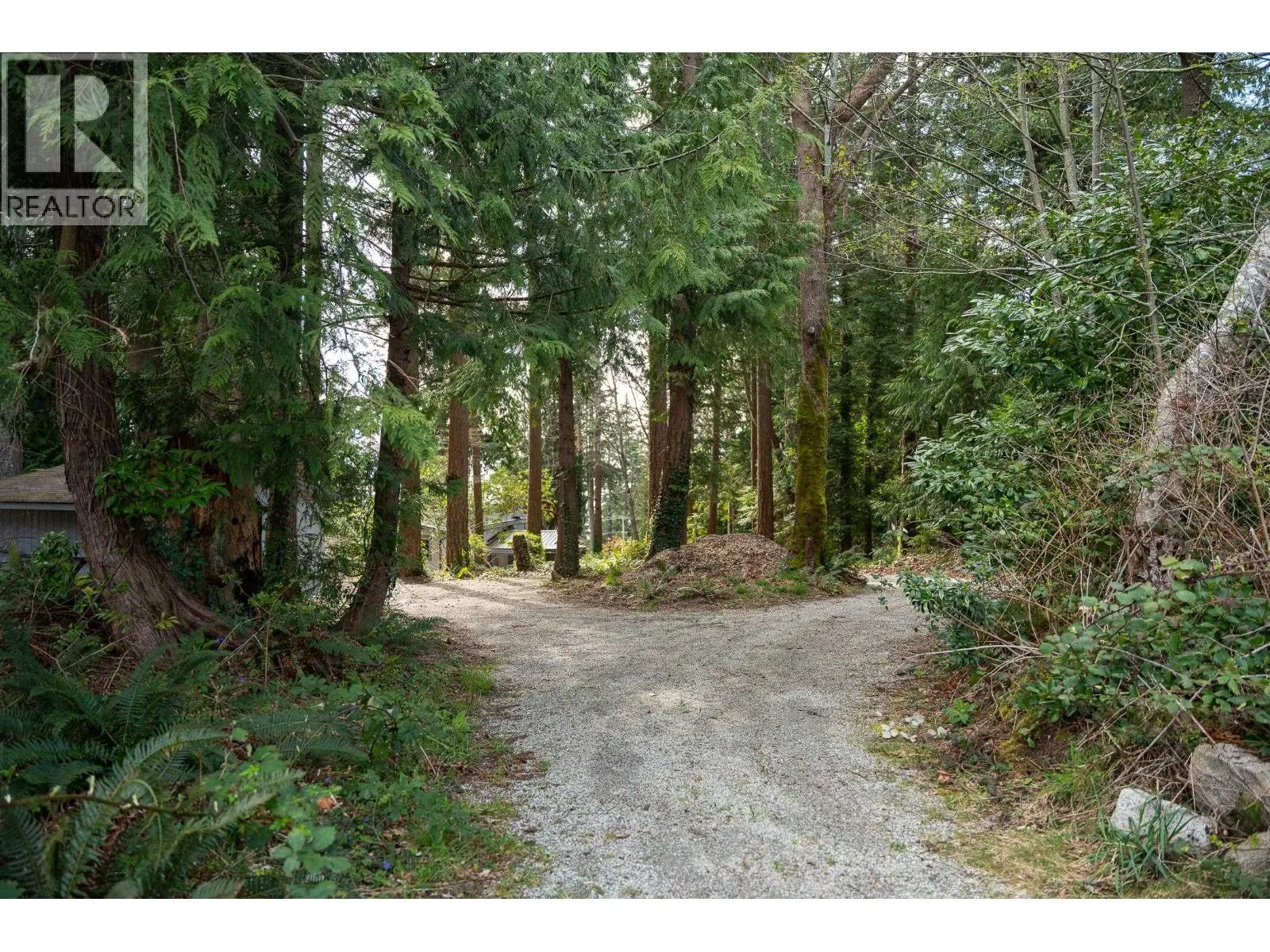 5080 SUNSHINE COAST HIGHWAY