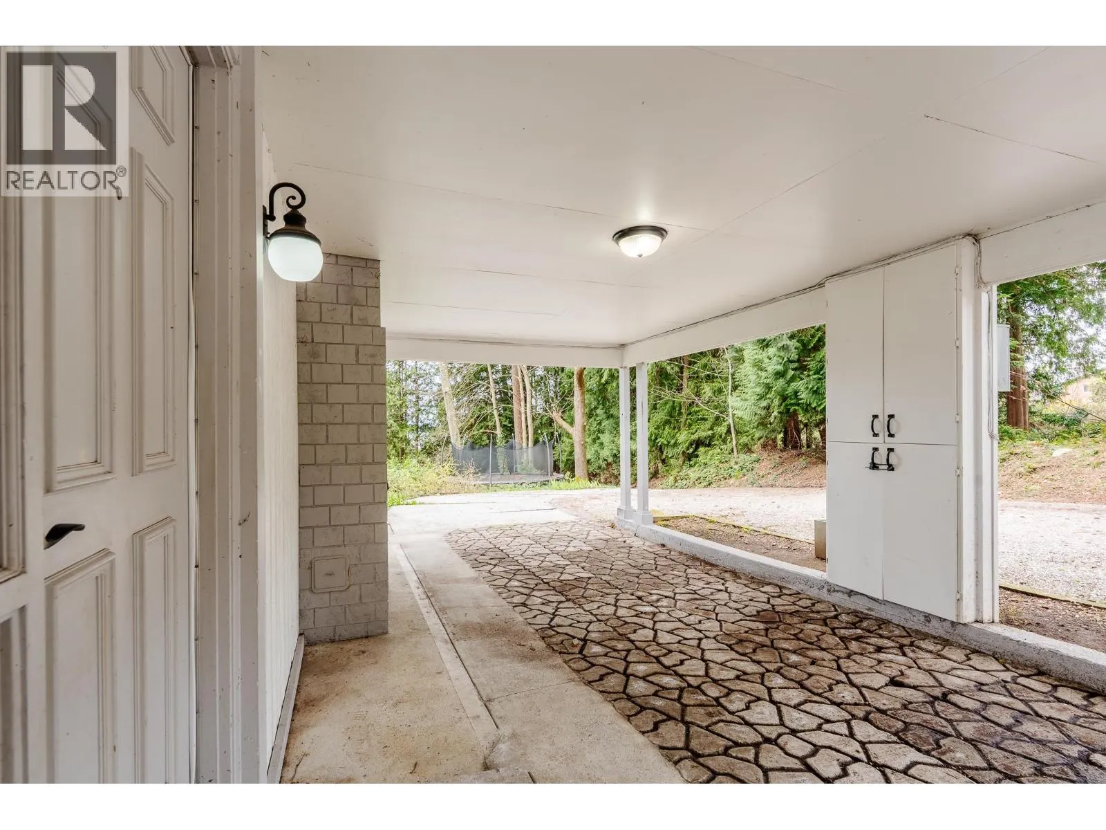 5080 SUNSHINE COAST HIGHWAY
