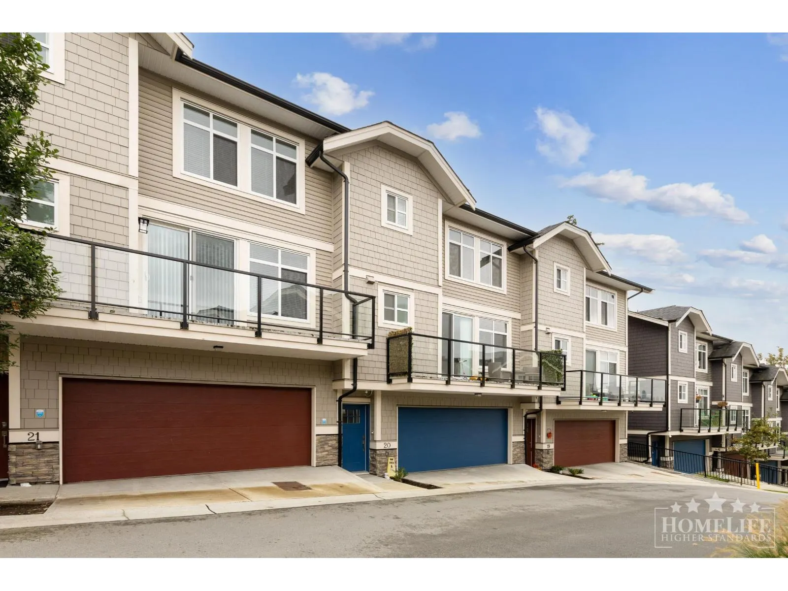 20 10488 124 STREET