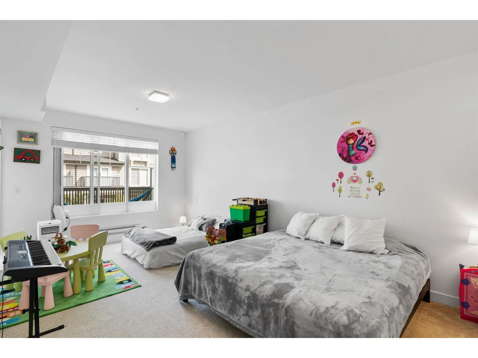 A213 20487 65 AVENUE