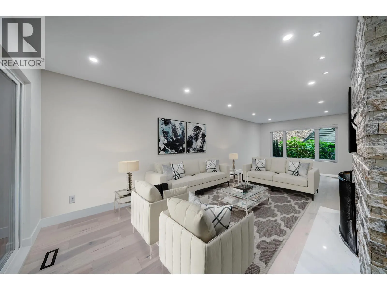 867 FREDERICK ROAD