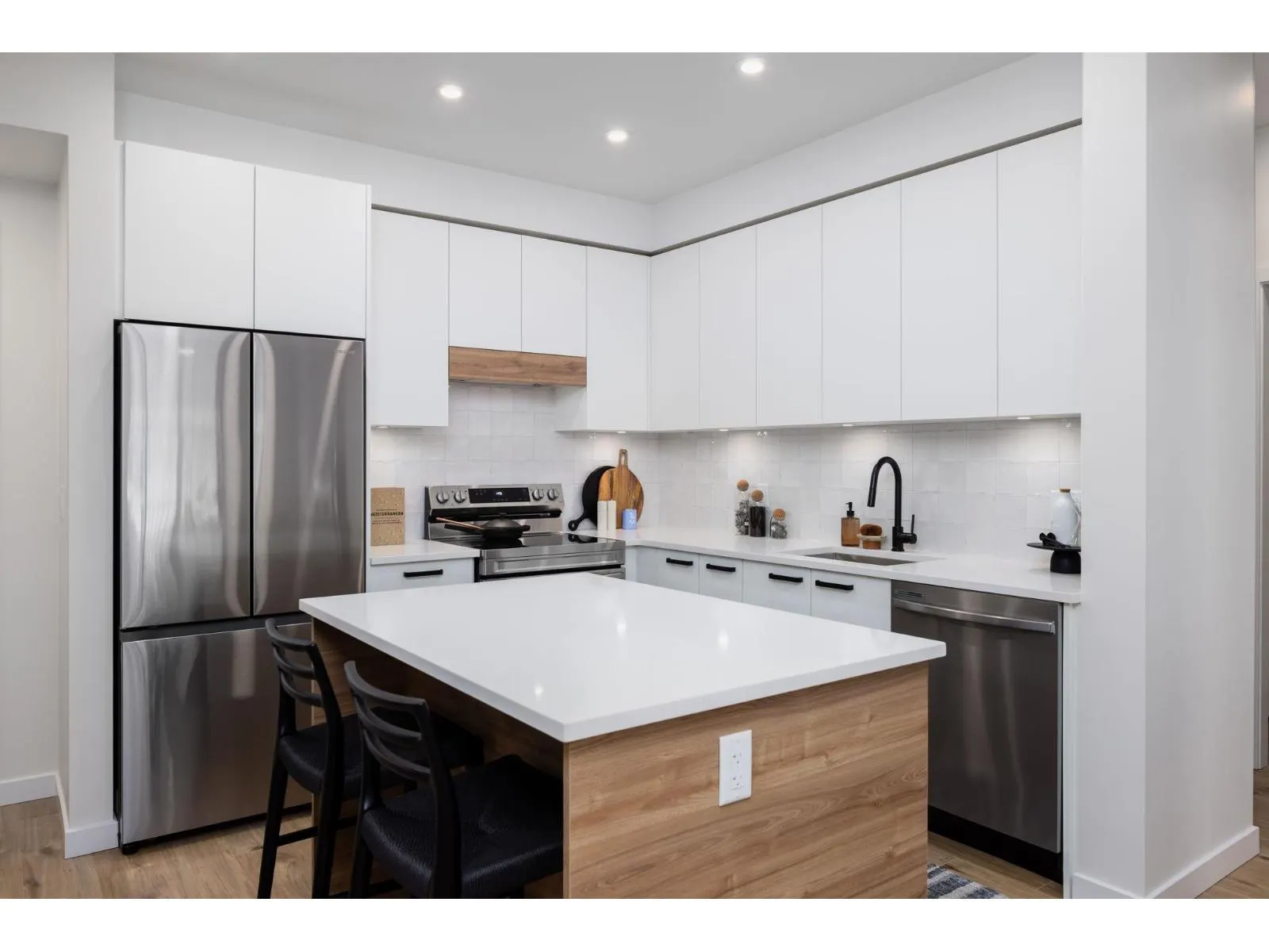 408 33920 BEST AVENUE