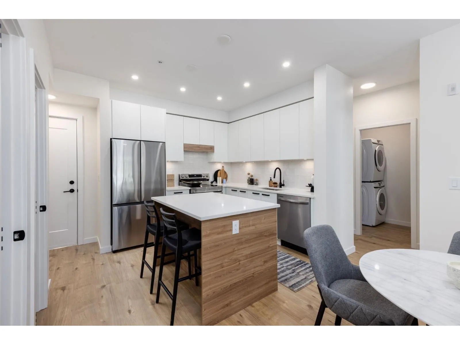 408 33920 BEST AVENUE