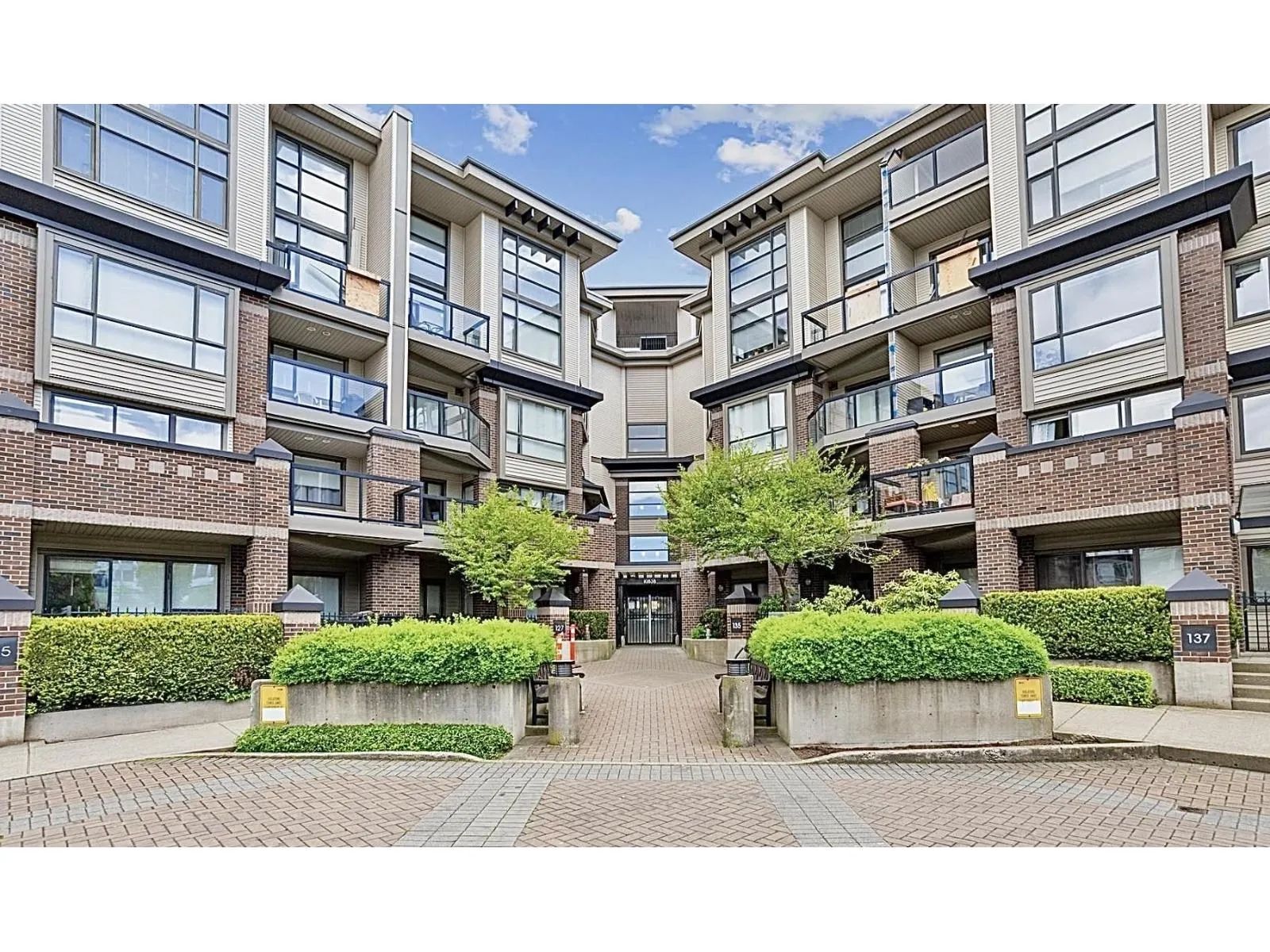 452 10838 CITY PARKWAY