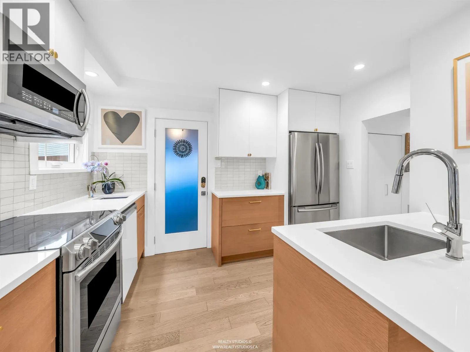 3849 ST. CATHERINES STREET