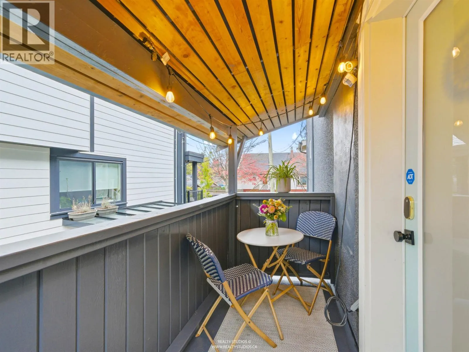 3849 ST. CATHERINES STREET