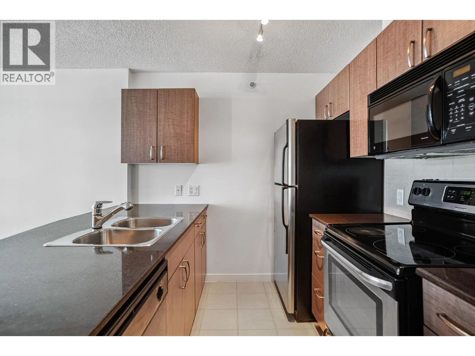 2006 610 GRANVILLE STREET