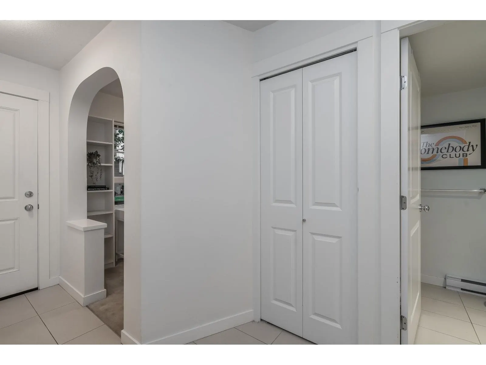 60 8476 207A STREET