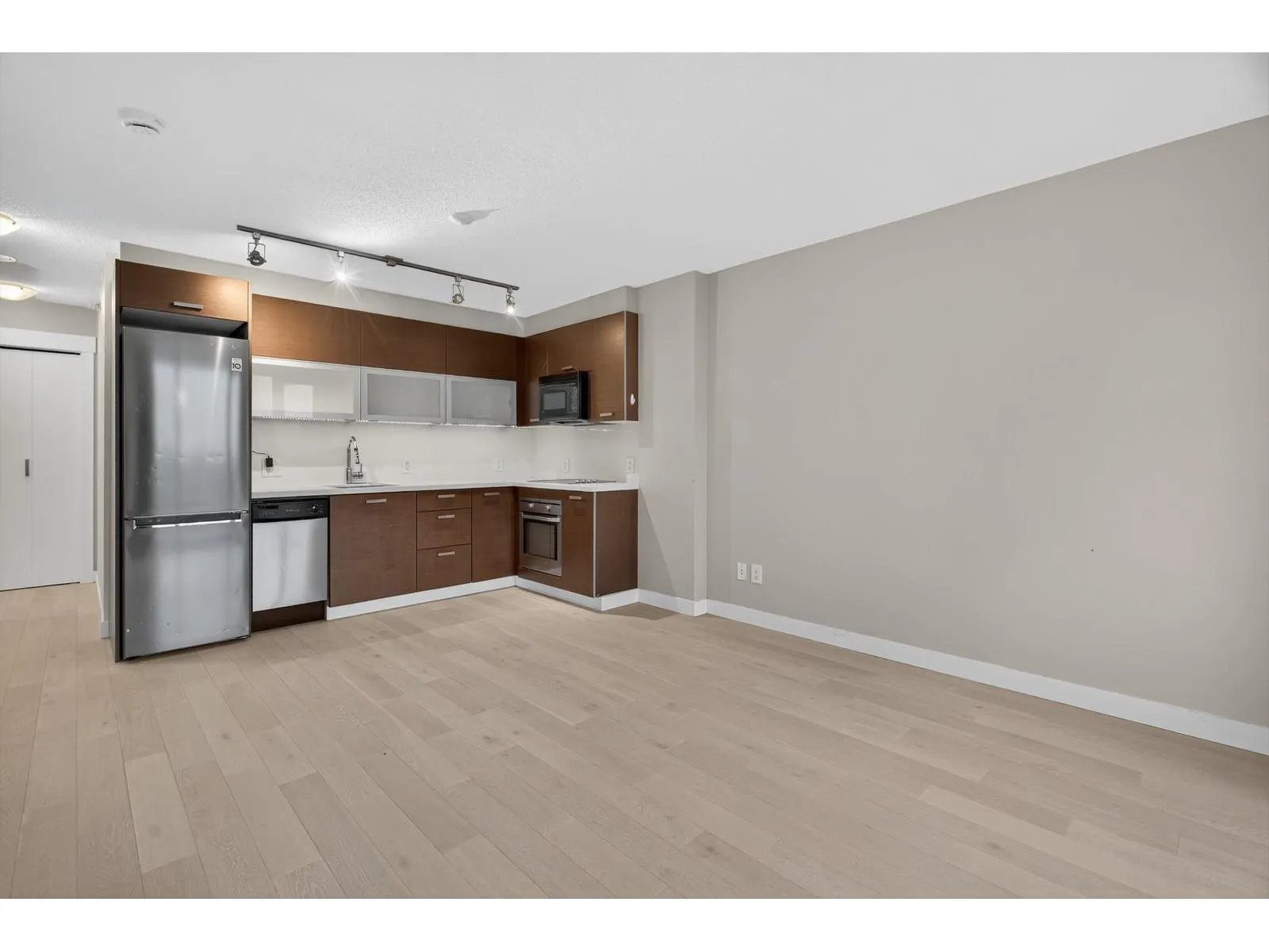 1105 10777 UNIVERSITY DRIVE