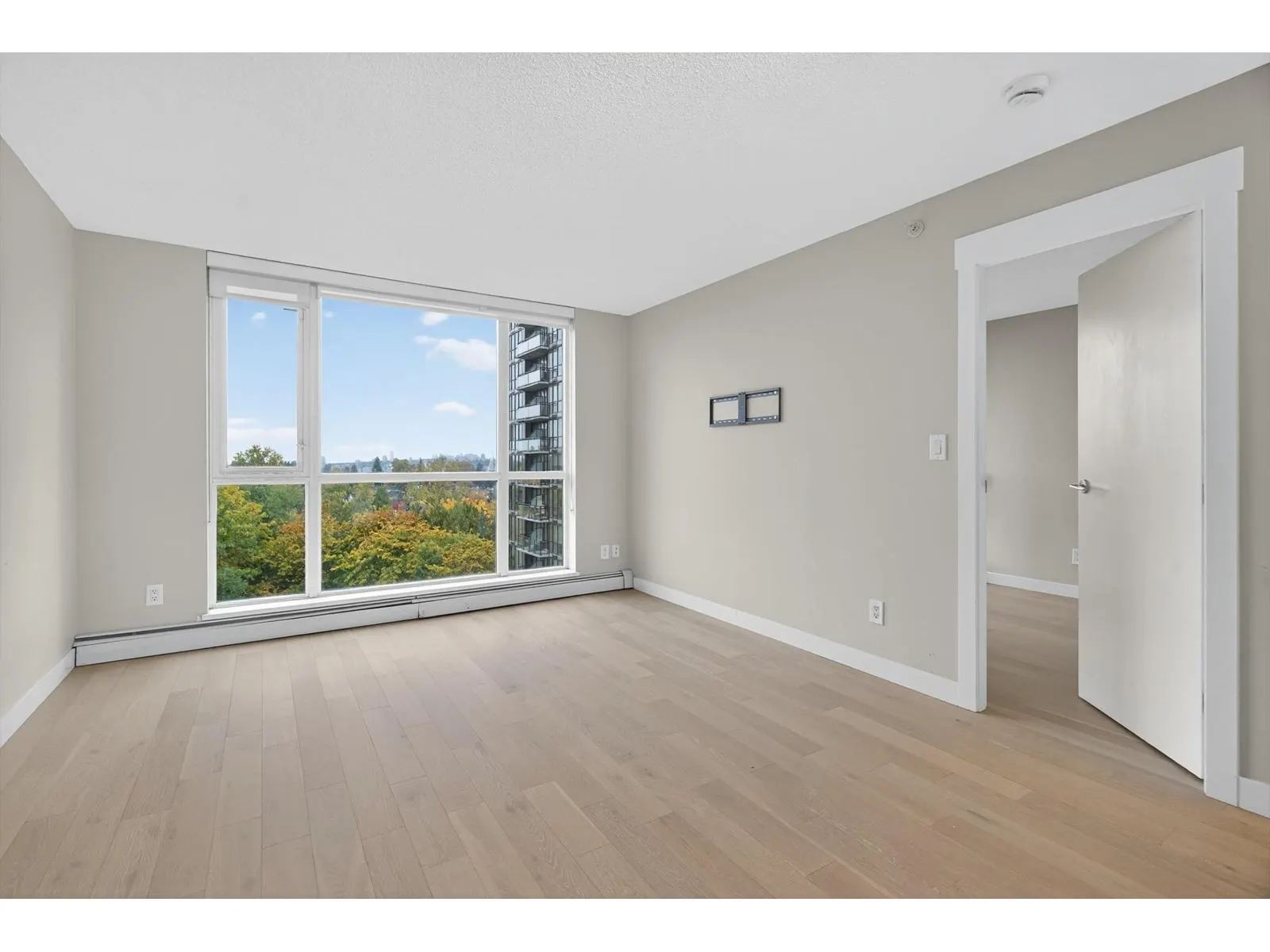 1105 10777 UNIVERSITY DRIVE