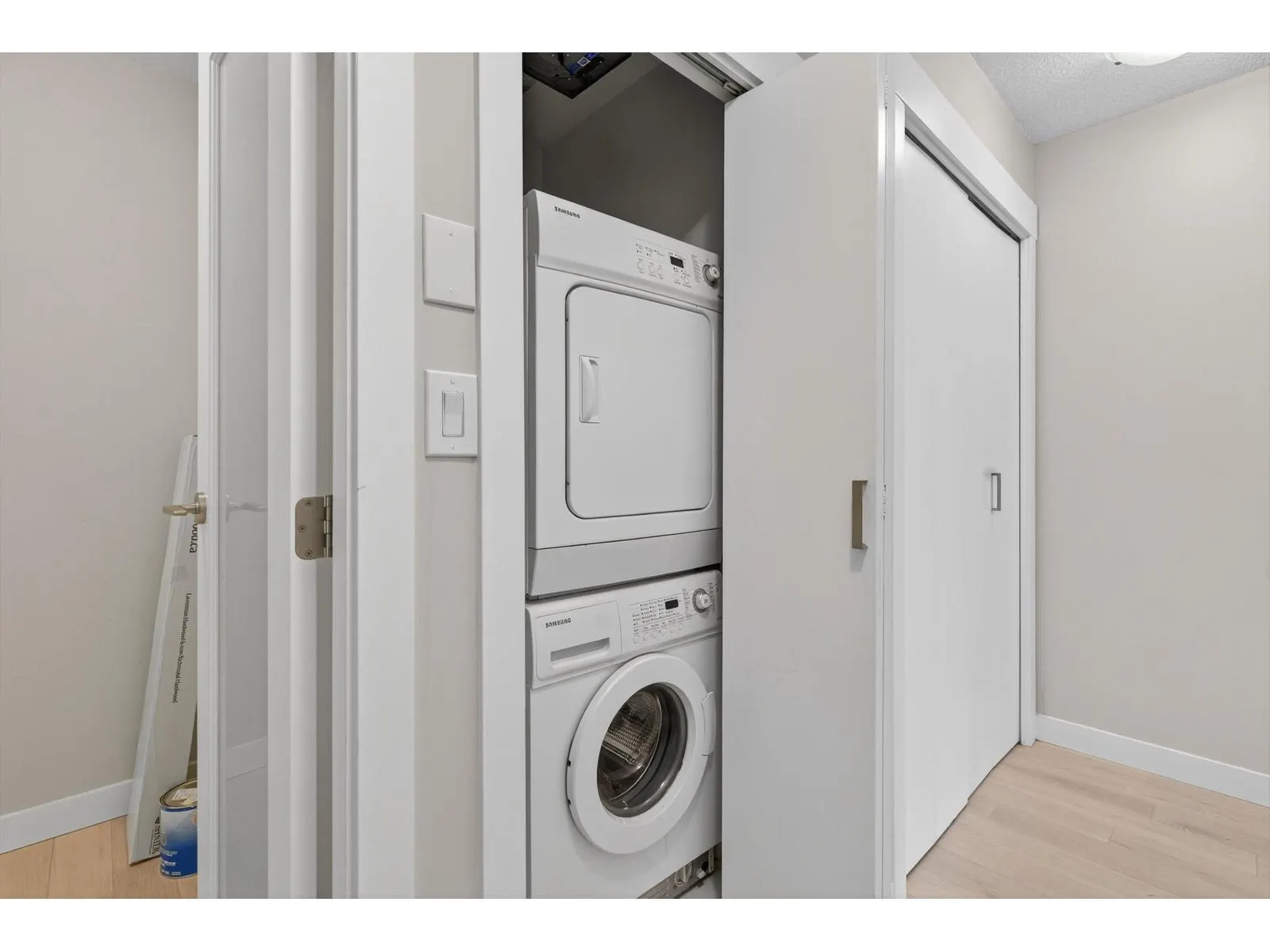 1105 10777 UNIVERSITY DRIVE