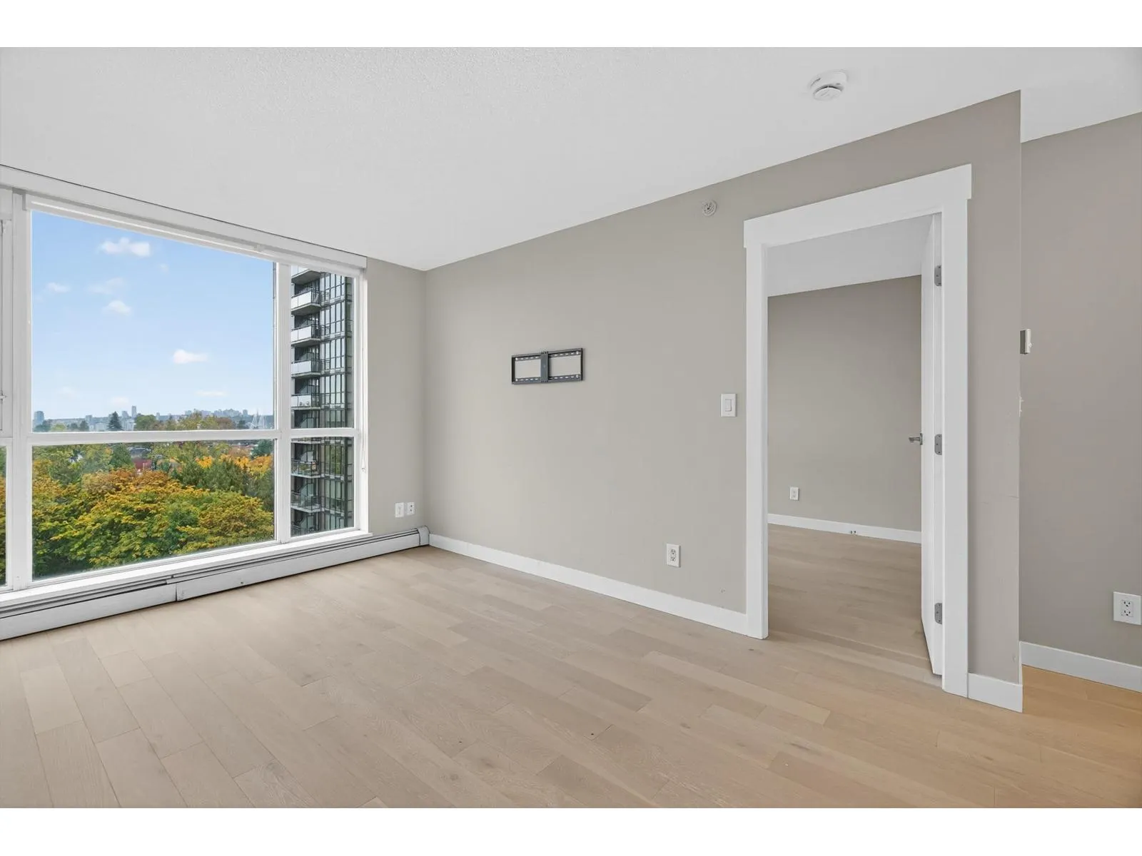 1105 10777 UNIVERSITY DRIVE