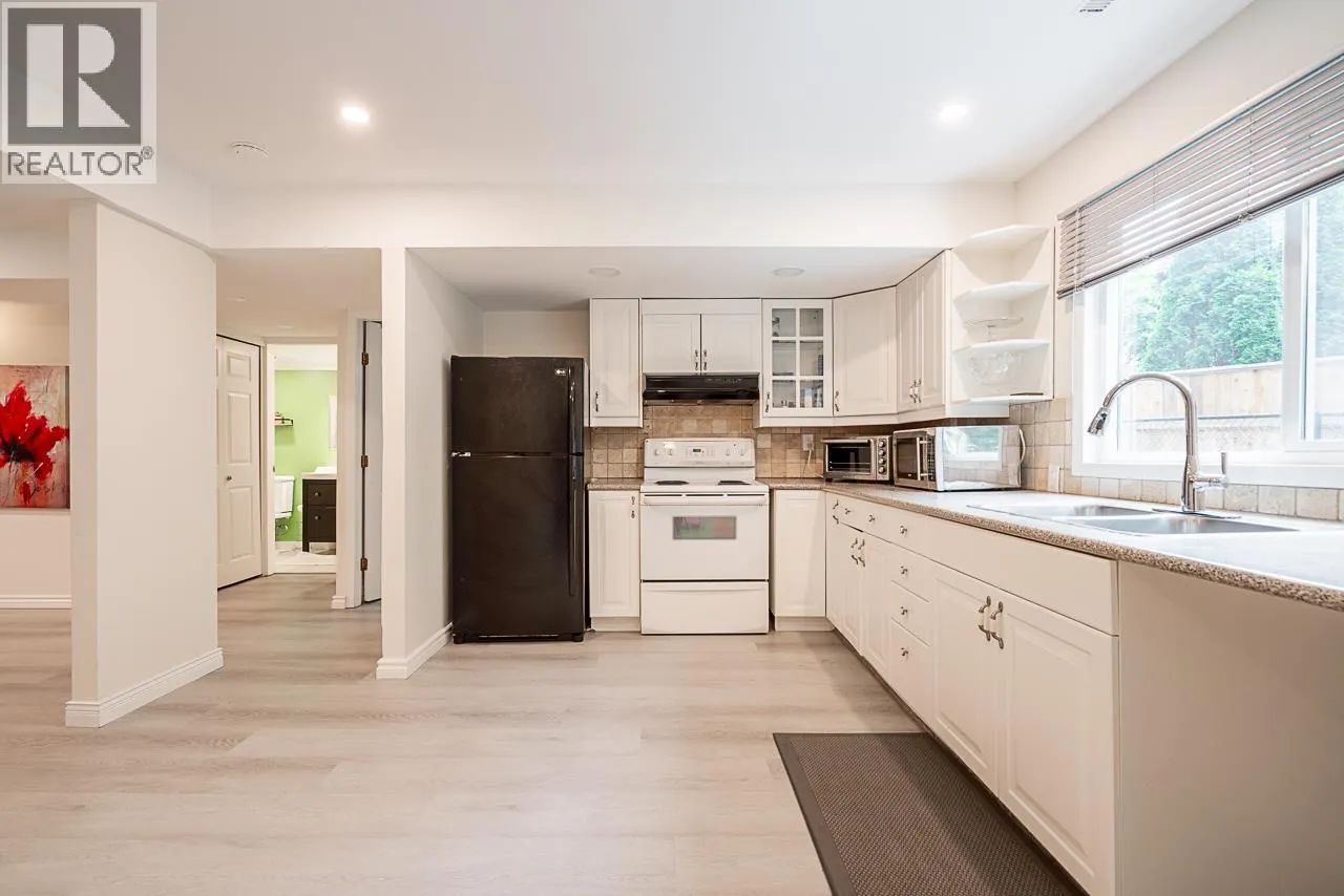 1402 BRIARCLIFFE DRIVE
