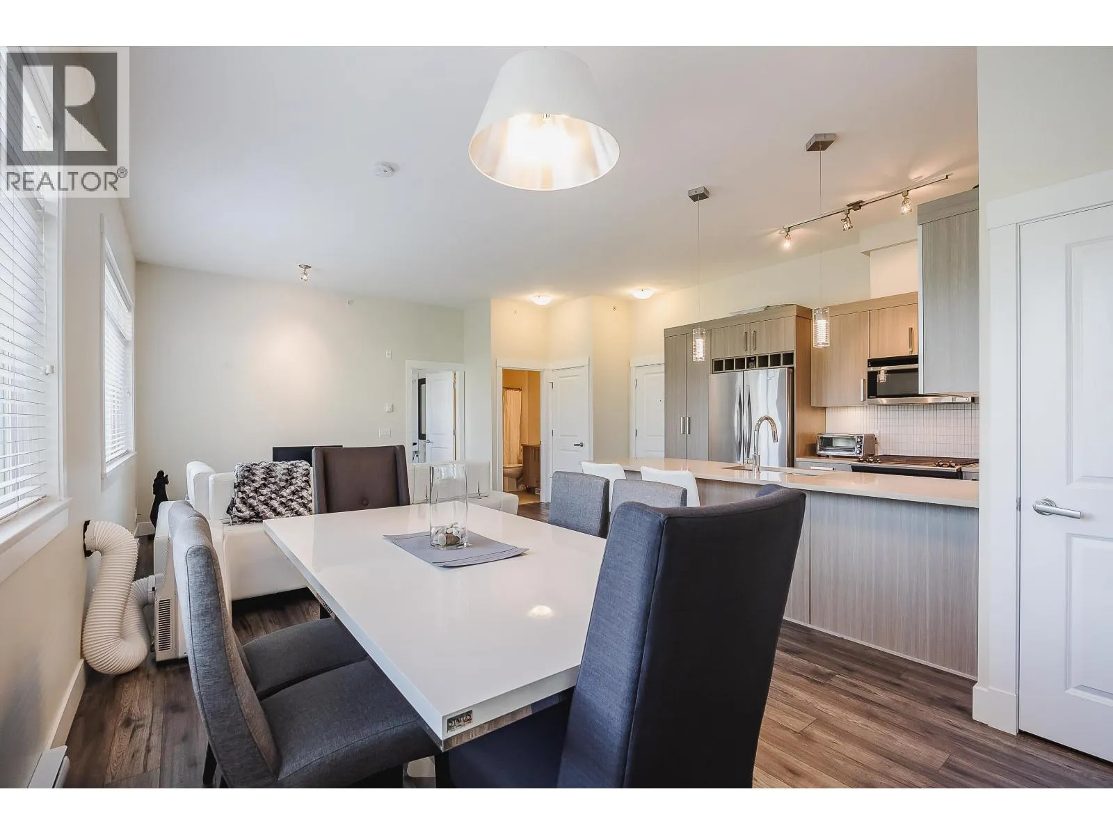 409 22327 RIVER ROAD