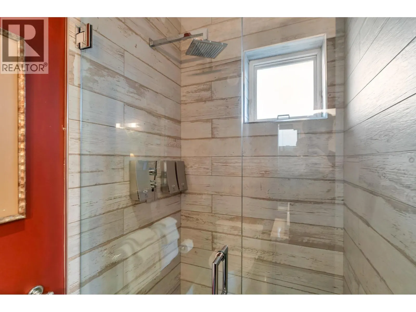 5062 GRANVILLE STREET
