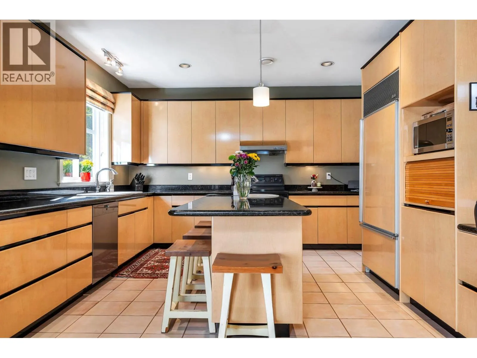 5062 GRANVILLE STREET