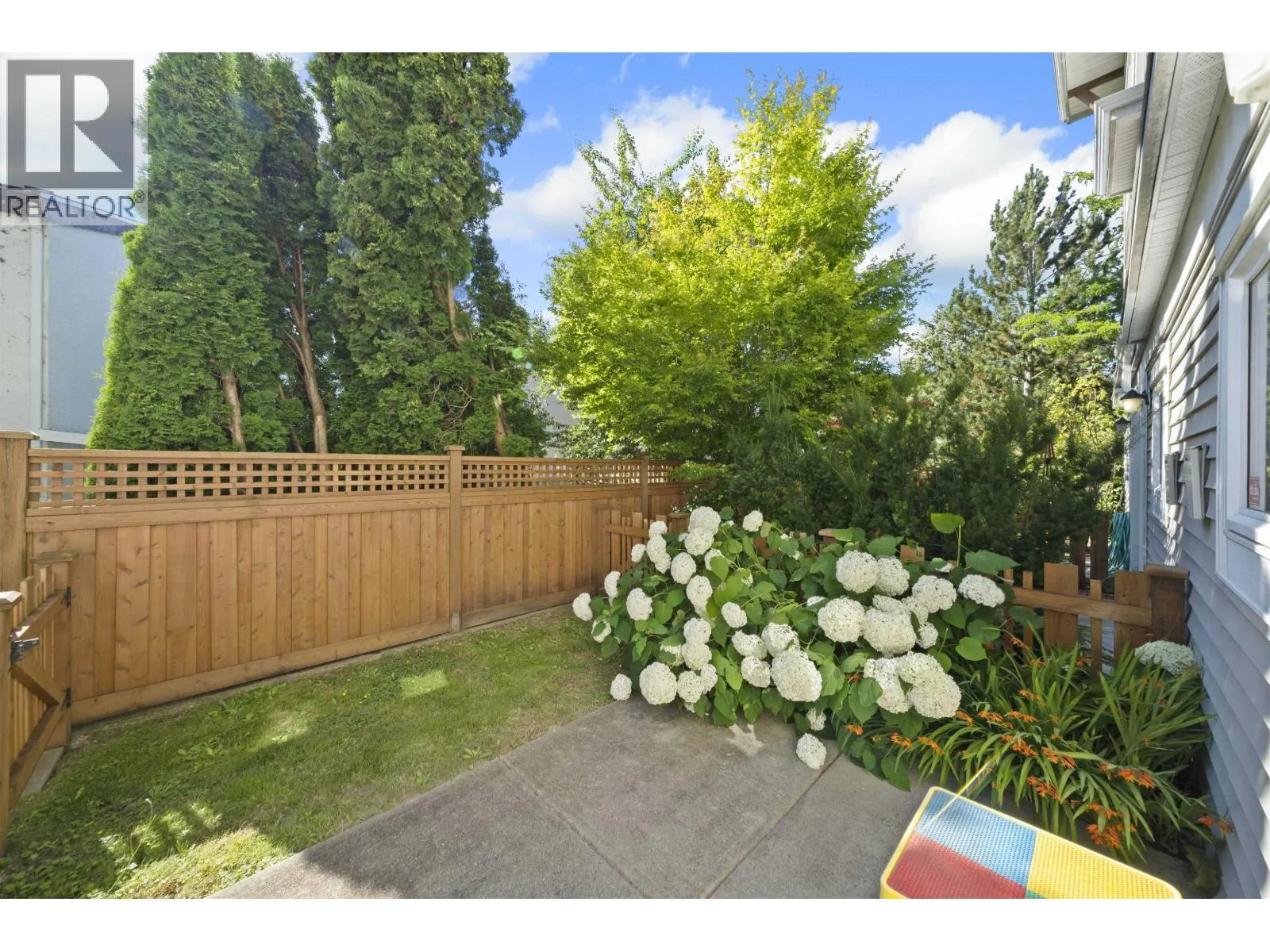 3 7111 LYNNWOOD DRIVE