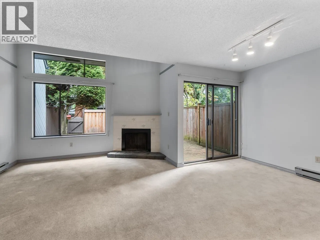 19 3851 BLUNDELL ROAD