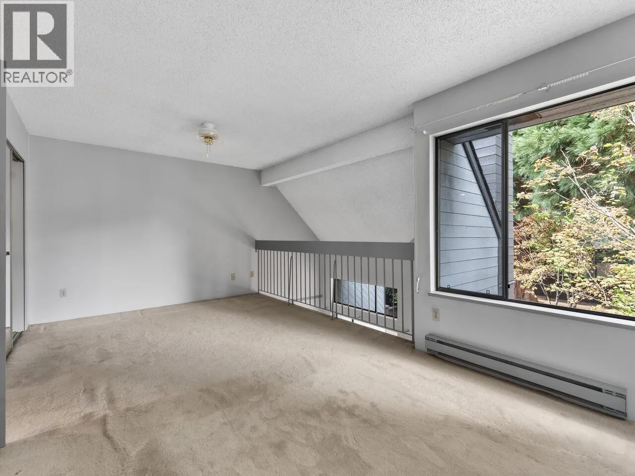 19 3851 BLUNDELL ROAD