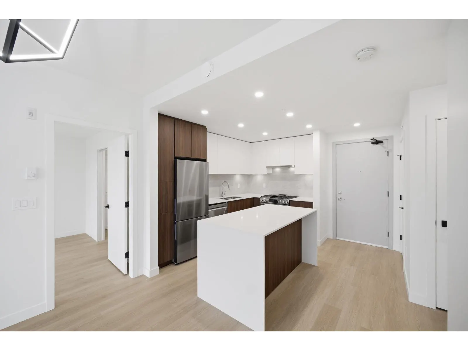 A501 7980 206A STREET