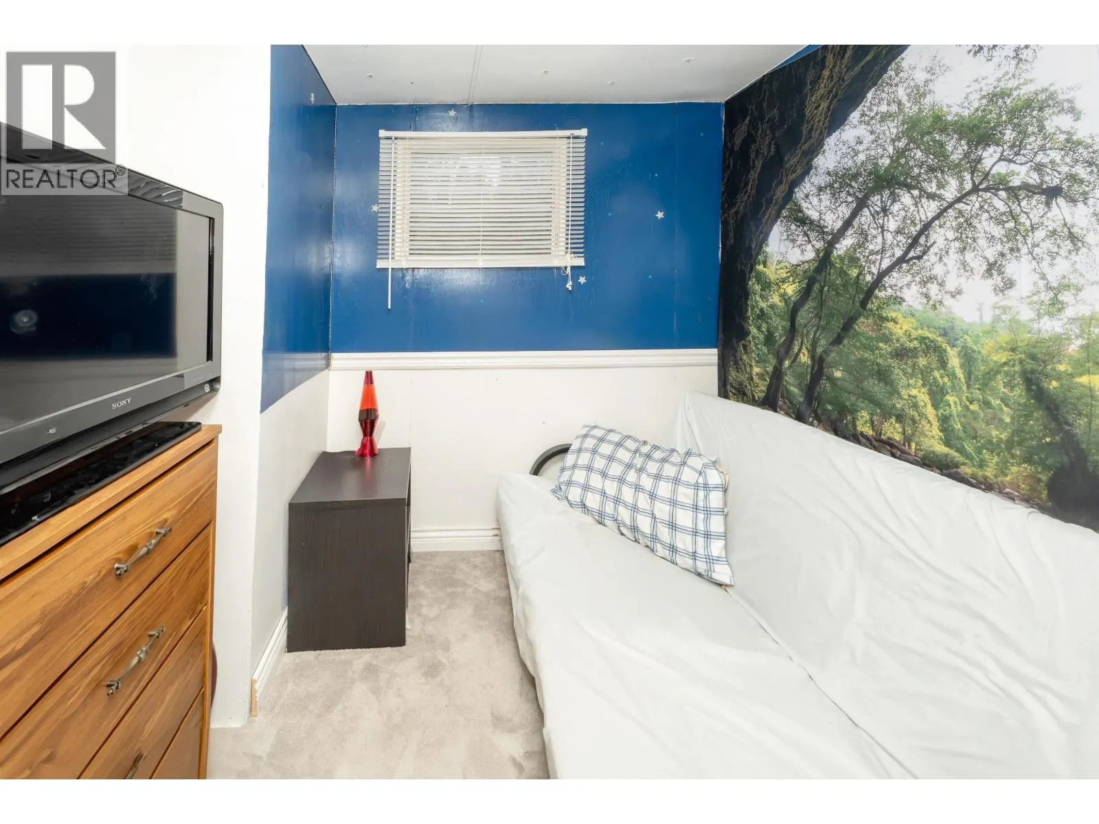 23252 CALVIN CRESCENT