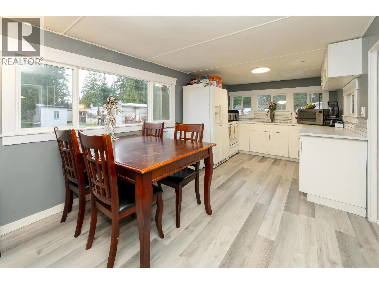 23252 CALVIN CRESCENT